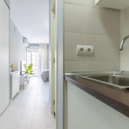 Ver923 - Terraza, Vistas Al Mar, Wifi, Smart Tv, Piscinas, Centro A 150 Metros, Playa A 600 Metros