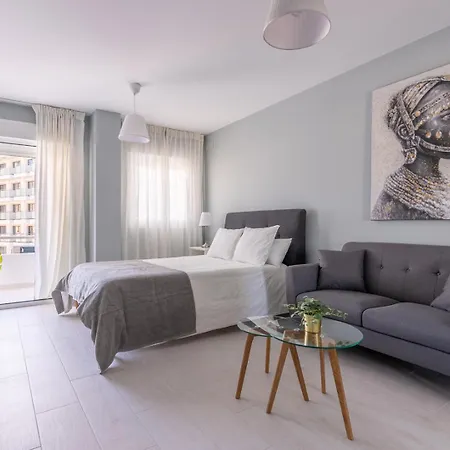 Ver923 - Terraza, Vistas Al Mar, Wifi, Smart Tv, Piscinas, Centro A 150 Metros, Playa A 600 Metros *